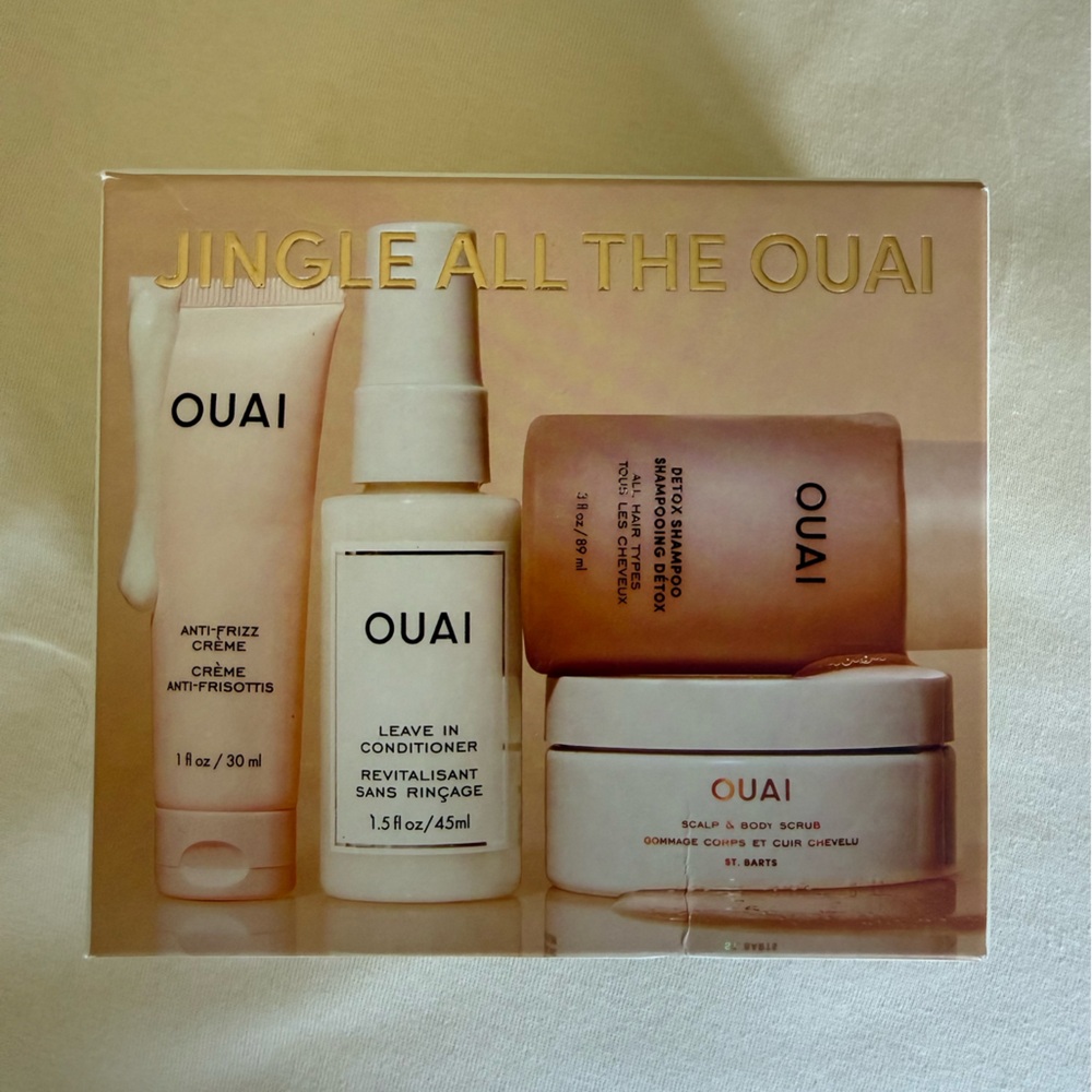 OUAI Jingle All The OUAI Hair Care Set